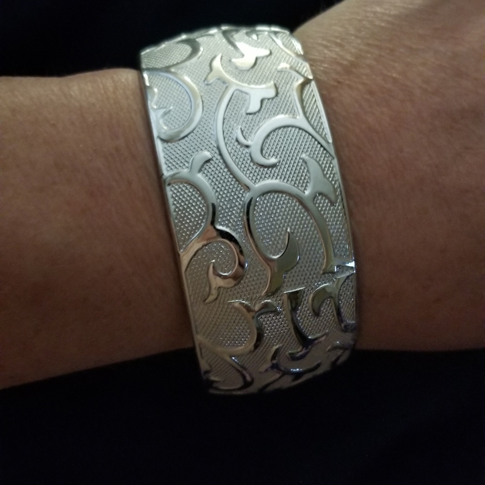 3 bracelets